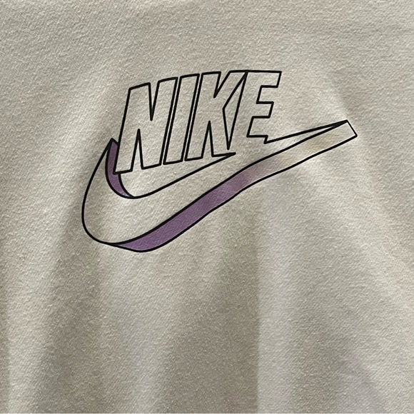 Women white Nike hoodie long sleeve, gently-used, size XS - Picture 2 of 3